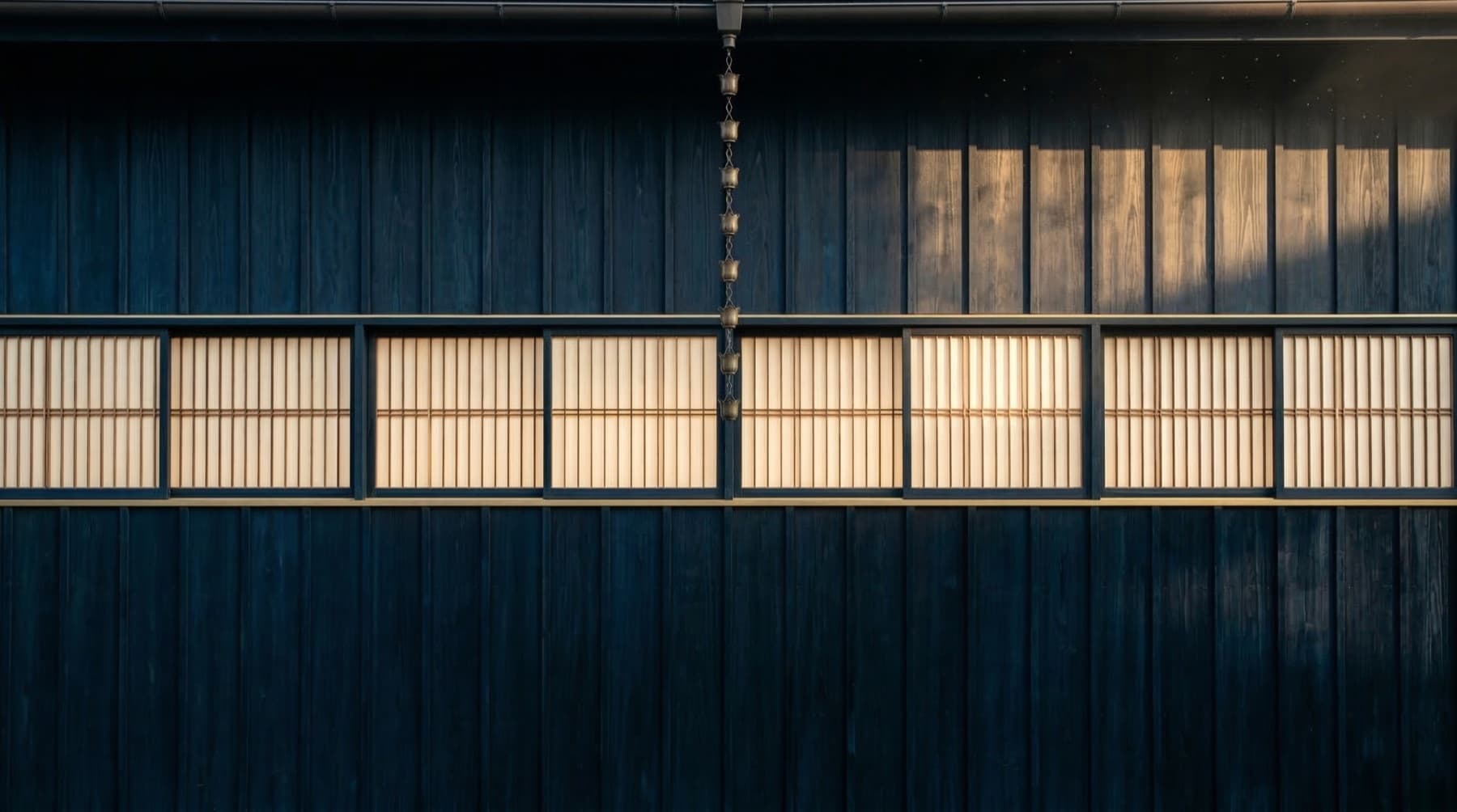 Kinsō - botanical jacquard, symmetrical composition