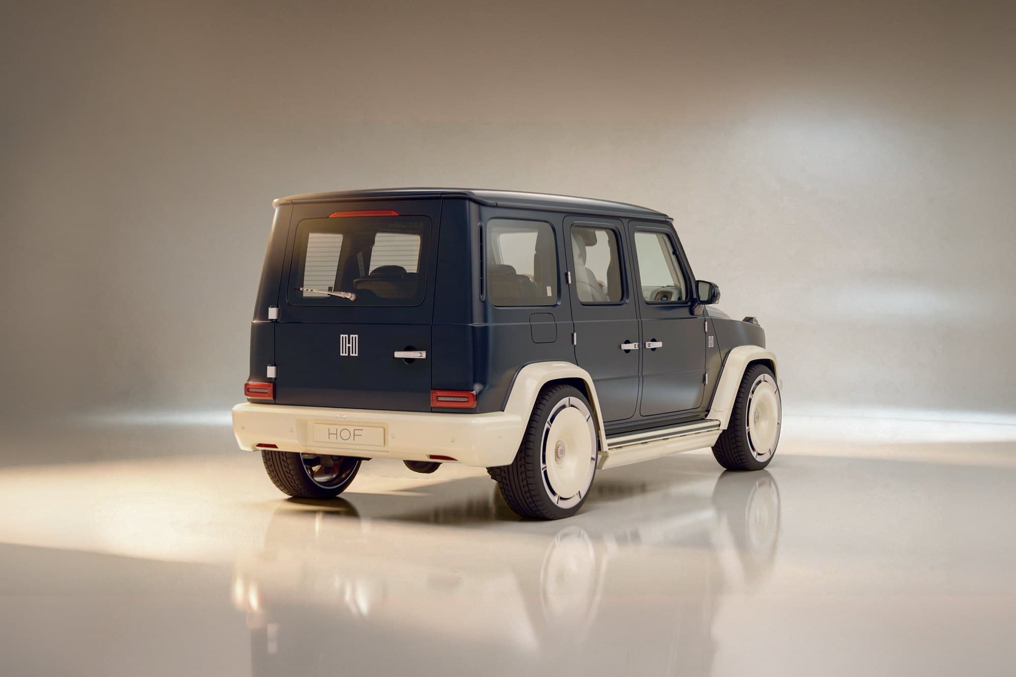 Kinsō - rear view, the monolithic body carried through the rear